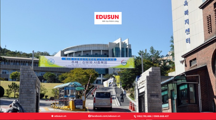 Trường Seoul Sinhak