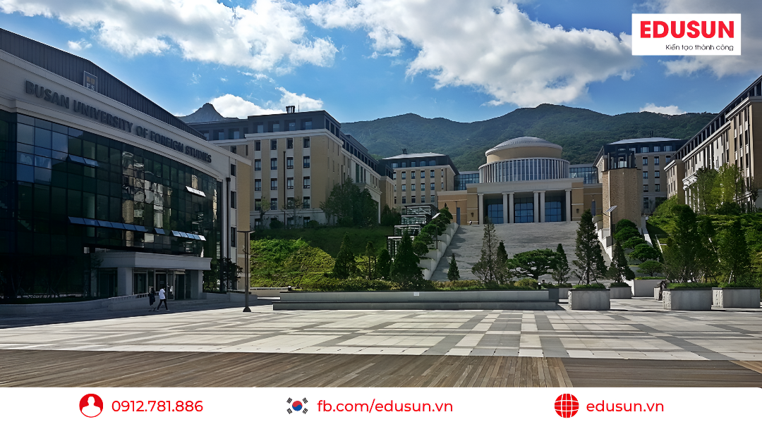Khuôn viên Đại học Ngoại Ngữ Busan Hàn Quốc