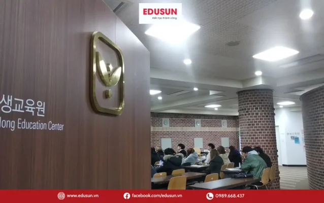 Sinh viên Đại học Yeoju