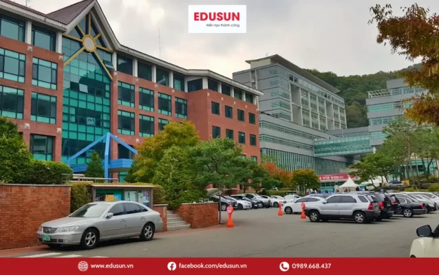 Tòa học tại đại học Joongbu